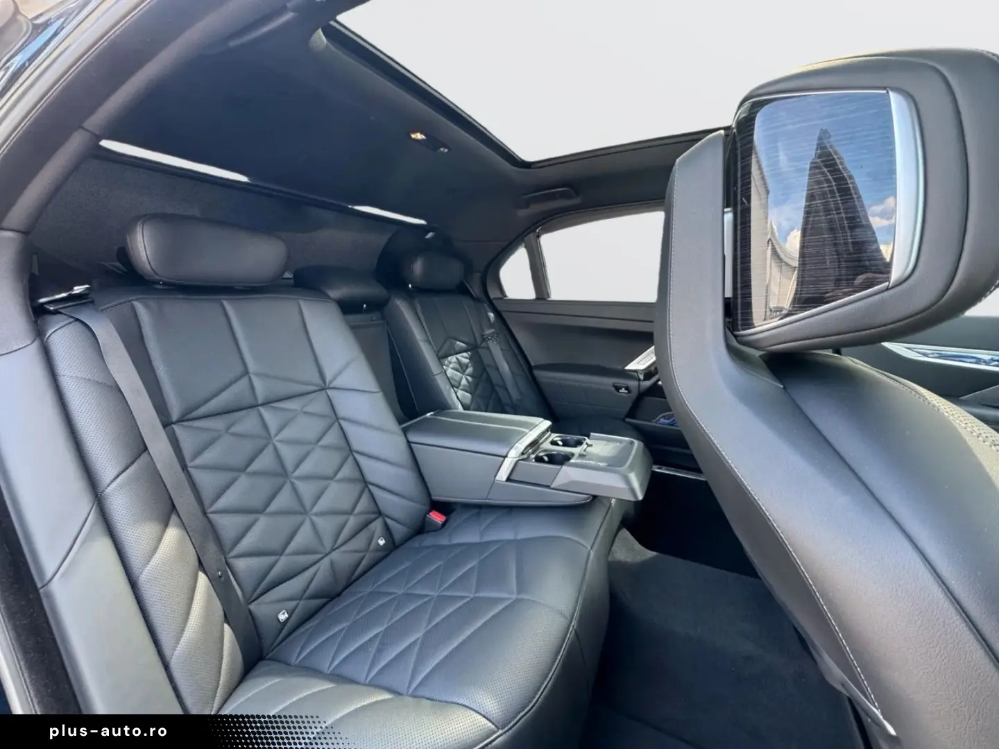 BMW 740d xDrive MSport Iconic SkyPano B&W 360  Hud