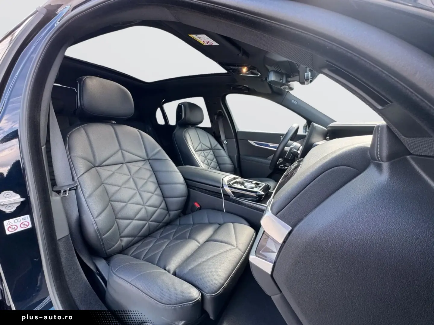 BMW 740d xDrive MSport Iconic SkyPano B&W 360  Hud