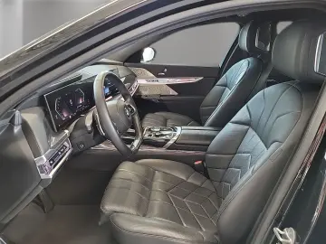 BMW 740d xDrive Standheizung Massage B&W Sky Lounge