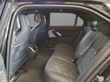 BMW 740d xDrive Standheizung Massage B&W Sky Lounge