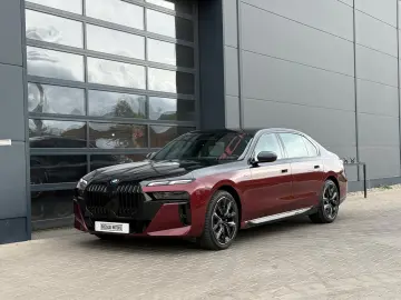 BMW 740 d xDrive M Sport TwoTone TV Massage