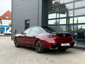 BMW 740 d xDrive M Sport TwoTone TV Massage