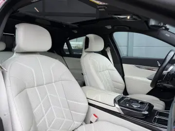 BMW 740 d xDrive M Sport TwoTone TV Massage