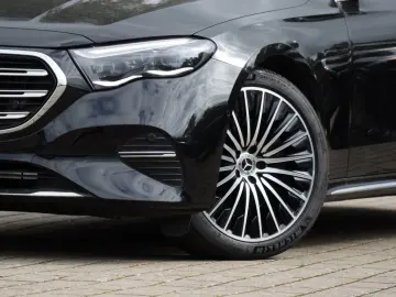Mercedes-Benz E 300 de 4M EXCLUSIVE Pano Super Leather