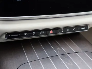 Mercedes-Benz E 300 de 4M EXCLUSIVE Pano Super Leather