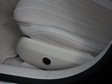 Mercedes-Benz E 300 de 4M EXCLUSIVE Pano Super Leather