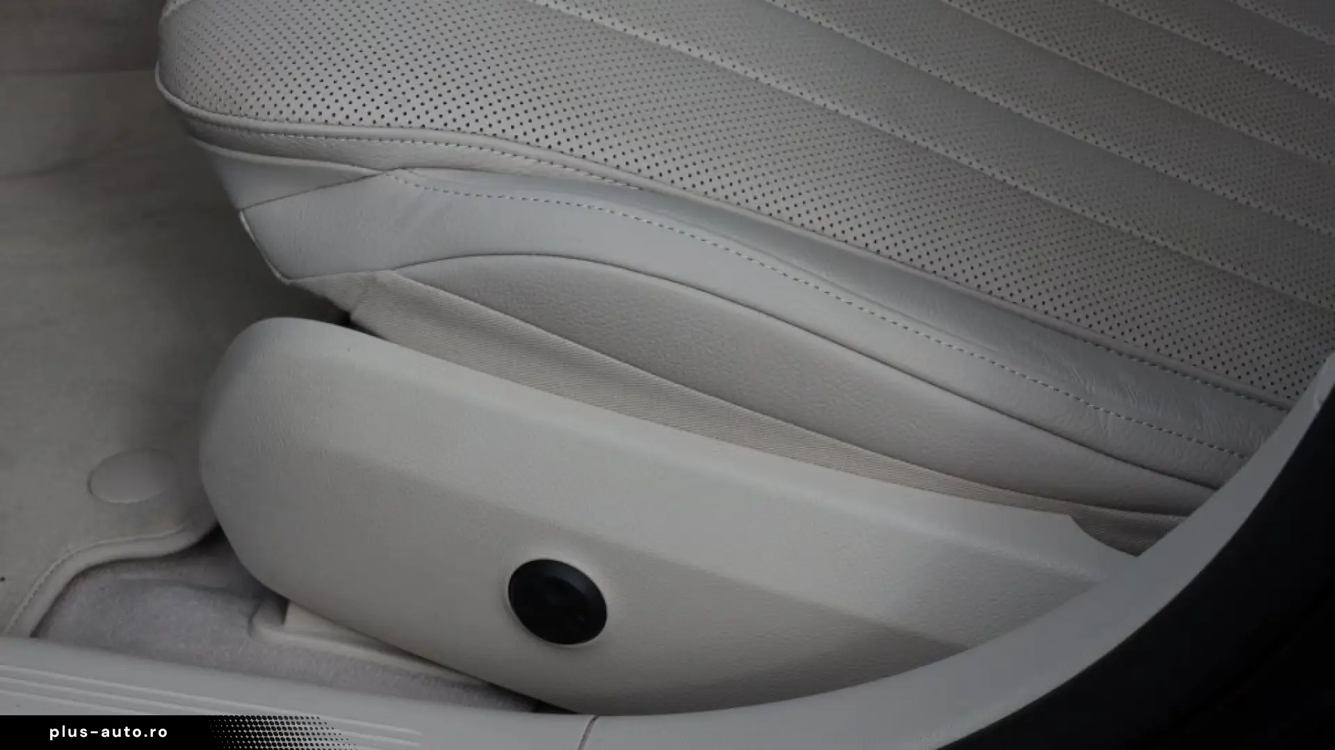 Mercedes-Benz E 300 de 4M EXCLUSIVE Pano Super Leather