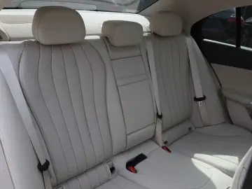 Mercedes-Benz E 300 de 4M EXCLUSIVE Pano Super Leather