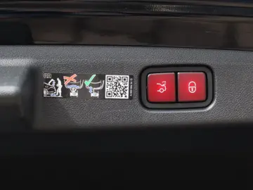 Mercedes-Benz E 300 de 4M EXCLUSIVE Pano Super Leather
