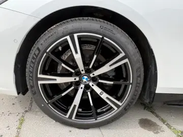 BMW 520 i Touring StandHZG AHK ParkAssisProf Har Kar