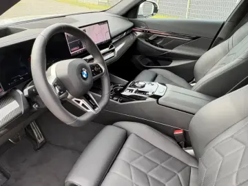 BMW 520 i Touring StandHZG AHK ParkAssisProf Har Kar