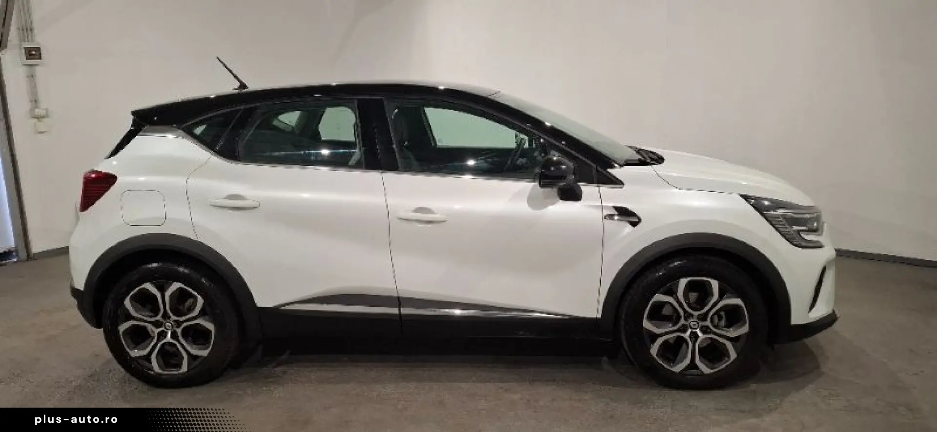 RENAULT CAPTUR 1.6 E-Tech 160CP Intens Plug-In