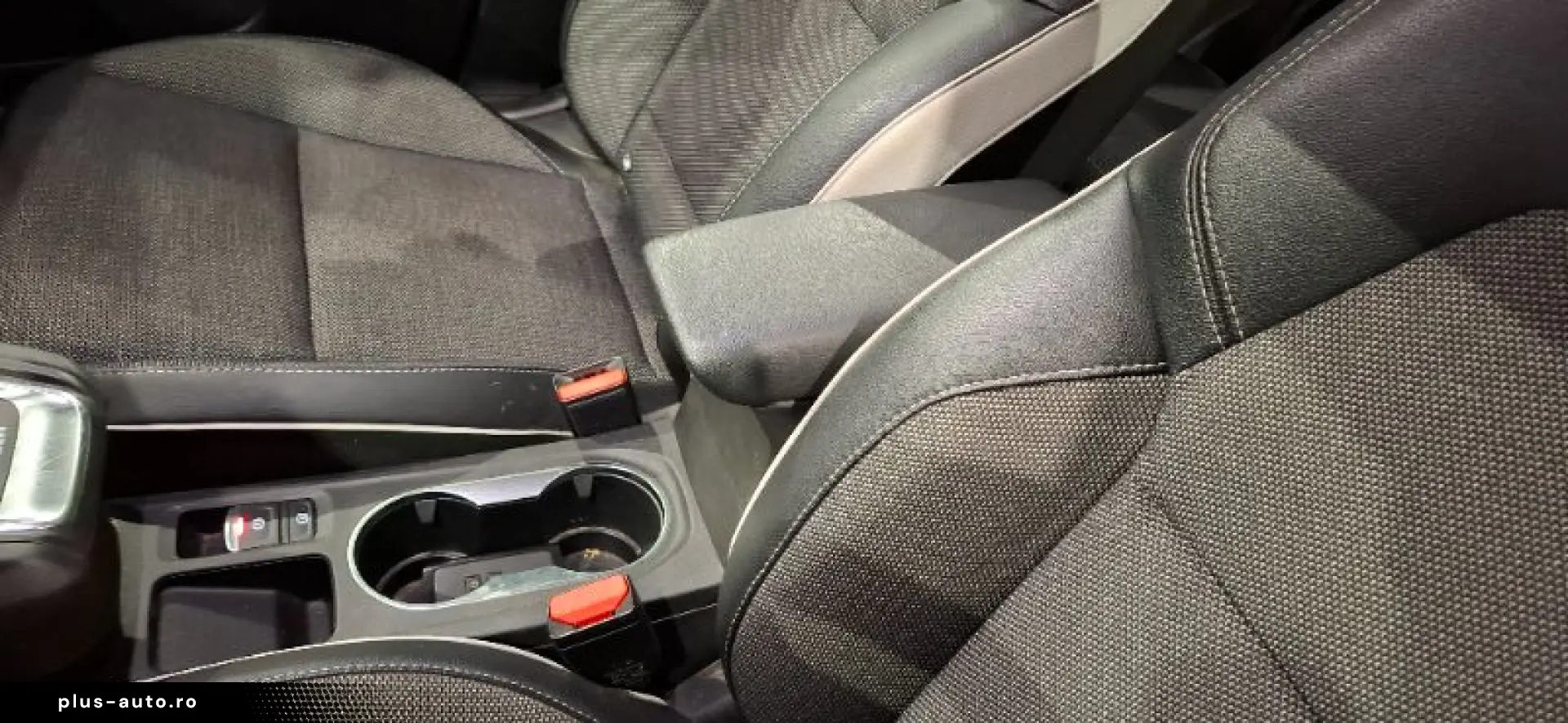 RENAULT CAPTUR 1.6 E-Tech 160CP Intens Plug-In