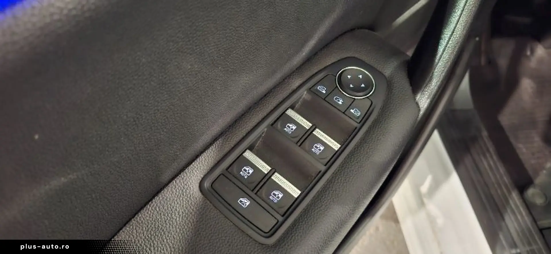 RENAULT CAPTUR 1.6 E-Tech 160CP Intens Plug-In