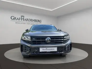 Volkswagen Touareg 3.0 TDI 4M Automatik R-Line ACC AHK Navi