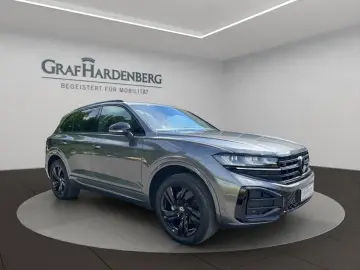 Volkswagen Touareg 3.0 TDI 4M Automatik R-Line ACC AHK Navi