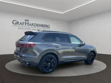 Volkswagen Touareg 3.0 TDI 4M Automatik R-Line ACC AHK Navi