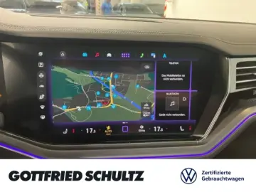 Volkswagen Touareg 3.0 TDI 4M tiptr. R-Line MATRIX NAV AHK