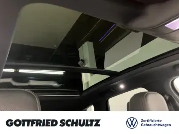 Volkswagen Touareg 3.0 TDI 4M tiptr. R-Line MATRIX NAV AHK