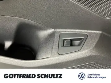 Volkswagen Touareg 3.0 TDI 4M tiptr. R-Line MATRIX NAV AHK