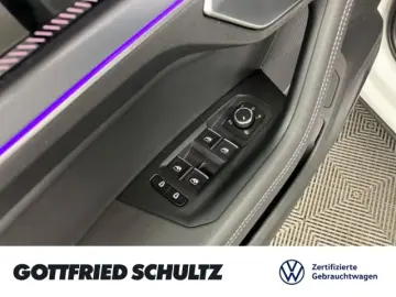 Volkswagen Touareg 3.0 TDI 4M tiptr. R-Line MATRIX NAV AHK