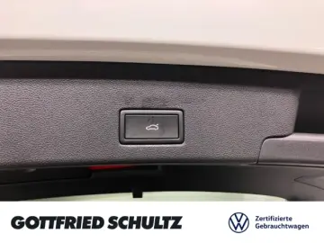 Volkswagen Touareg 3.0 TDI 4M tiptr. R-Line MATRIX NAV AHK