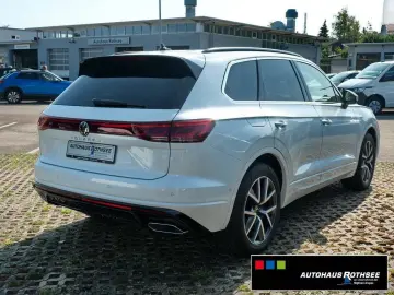 Volkswagen Touareg R-Line 3.0 TDI ACC AHK IQ-LIGHT NAVI 20´