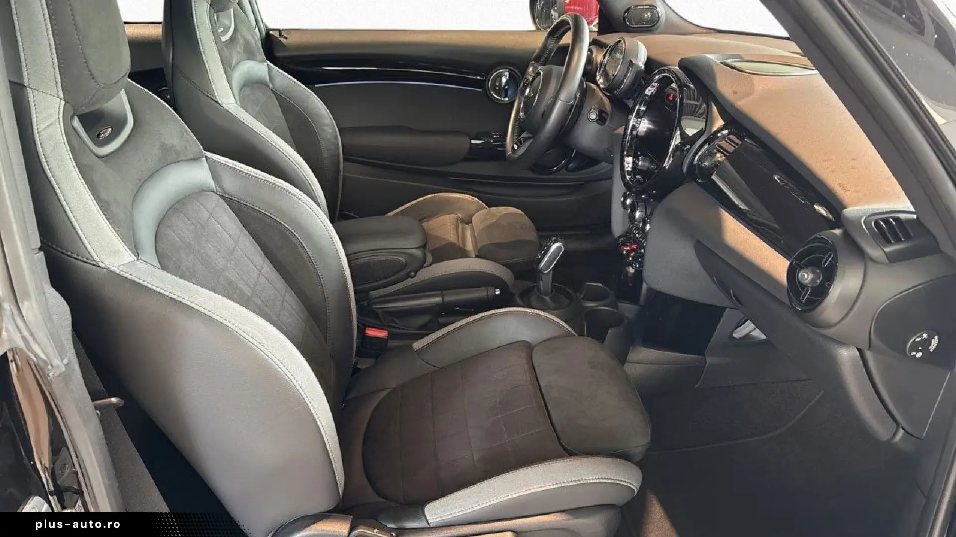 MINI John Cooper Works LED Nav SHZ Tempo Komfzg H K PDC