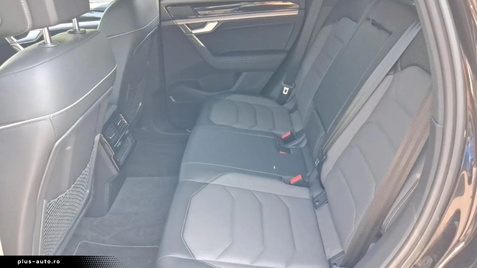 Volkswagen Touareg 3.0 V6 TDI Tiptronic R-Line LED NAVI AHK