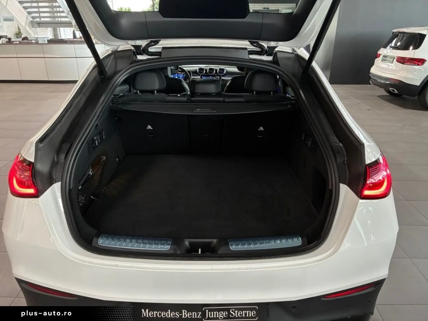 MERCEDES-BENZ GLC 220 d 4M EDITION AMG-Line Night DISTRON