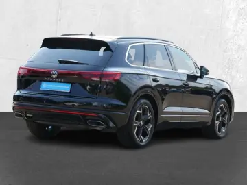 Volkswagen Touareg 3.0 TDI Tiptr. R-Line Navi AHK Kamera LE