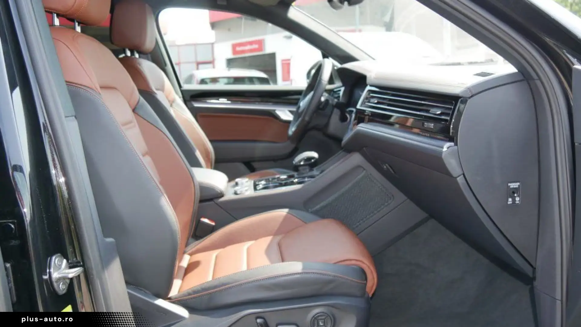 Volkswagen Touareg 3.0 TDI Tiptr. R-Line Navi AHK Kamera LE