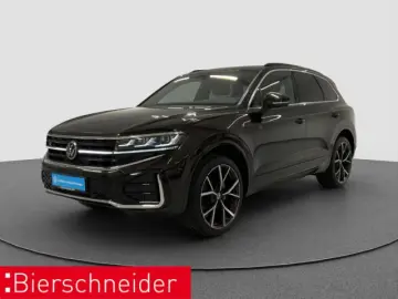 Volkswagen Touareg 3.0 TDI R-Line AHK PANO STAND 22