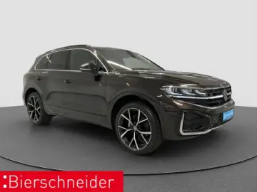 Volkswagen Touareg 3.0 TDI R-Line AHK PANO STAND 22