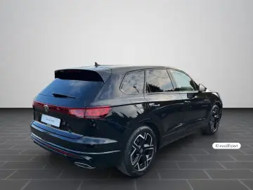 Volkswagen Touareg 3.0 TDI  R-Line   tow bar  aux heater
