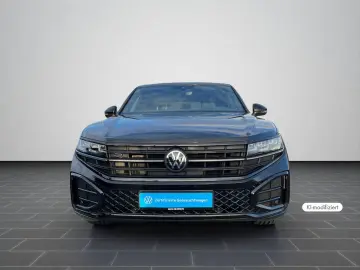 Volkswagen Touareg 3.0 TDI  R-Line   tow bar  aux heater