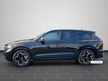 Volkswagen Touareg 3.0 TDI  R-Line   tow bar  aux heater