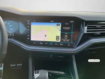 Volkswagen Touareg 3.0 TDI  R-Line   tow bar  aux heater