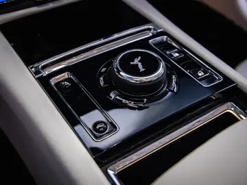 Rolls-Royce Spectre Enhancement Pack  Satin Bonnet  Emerald