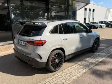 Mercedes-Benz GLA 35 AMG AMG GLA 35 4M