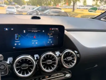 Mercedes-Benz GLA 35 AMG AMG GLA 35 4M