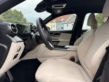 MERCEDES-BENZ GLC 300 de 4Matic 9G-TRONIC Avantgarde…