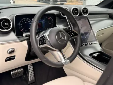 MERCEDES-BENZ GLC 300 de 4Matic 9G-TRONIC Avantgarde…