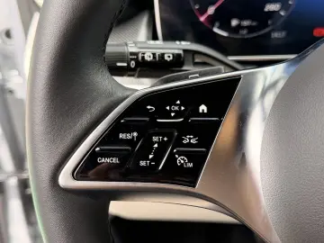 MERCEDES-BENZ GLC 300 de 4Matic 9G-TRONIC Avantgarde…