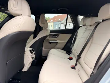 MERCEDES-BENZ GLC 300 de 4Matic 9G-TRONIC Avantgarde…