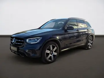 MERCEDES-BENZ GLC 200 4M MBUX Night CarPlay AHK RKam…