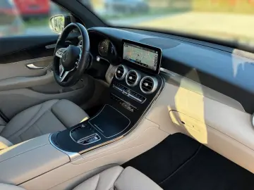 MERCEDES-BENZ GLC 200 4M MBUX Night CarPlay AHK RKam…