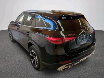 MERCEDES-BENZ GLC 300 de Avantgarde 4Matic AHK ACC BLIS LED