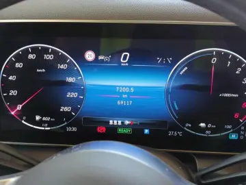 MERCEDES-BENZ GLC 300 de Avantgarde 4Matic AHK ACC BLIS LED