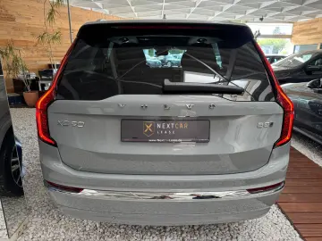 VOLVO XC90 Ultra Bright AWD Pano B&W 7Sitzer AHK Luft.